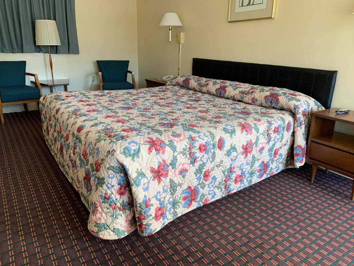 Regal Inn Clayton Ngoại thất bức ảnh